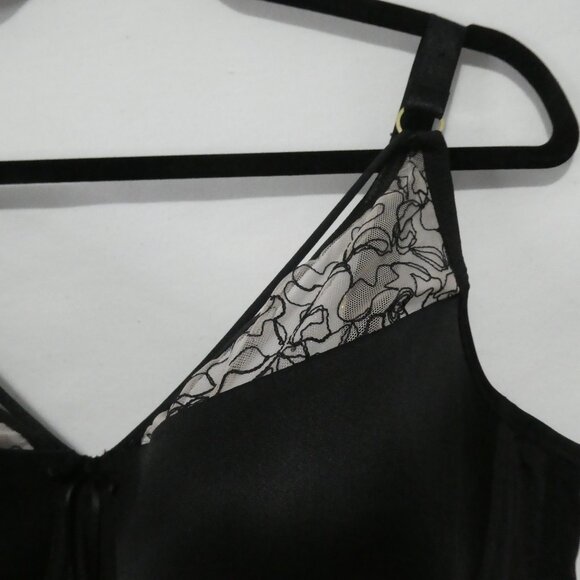 AG - ASHLEY GRAHAM | 40 DDD | Black Lace Detailed Bra - Picture 7 of 14